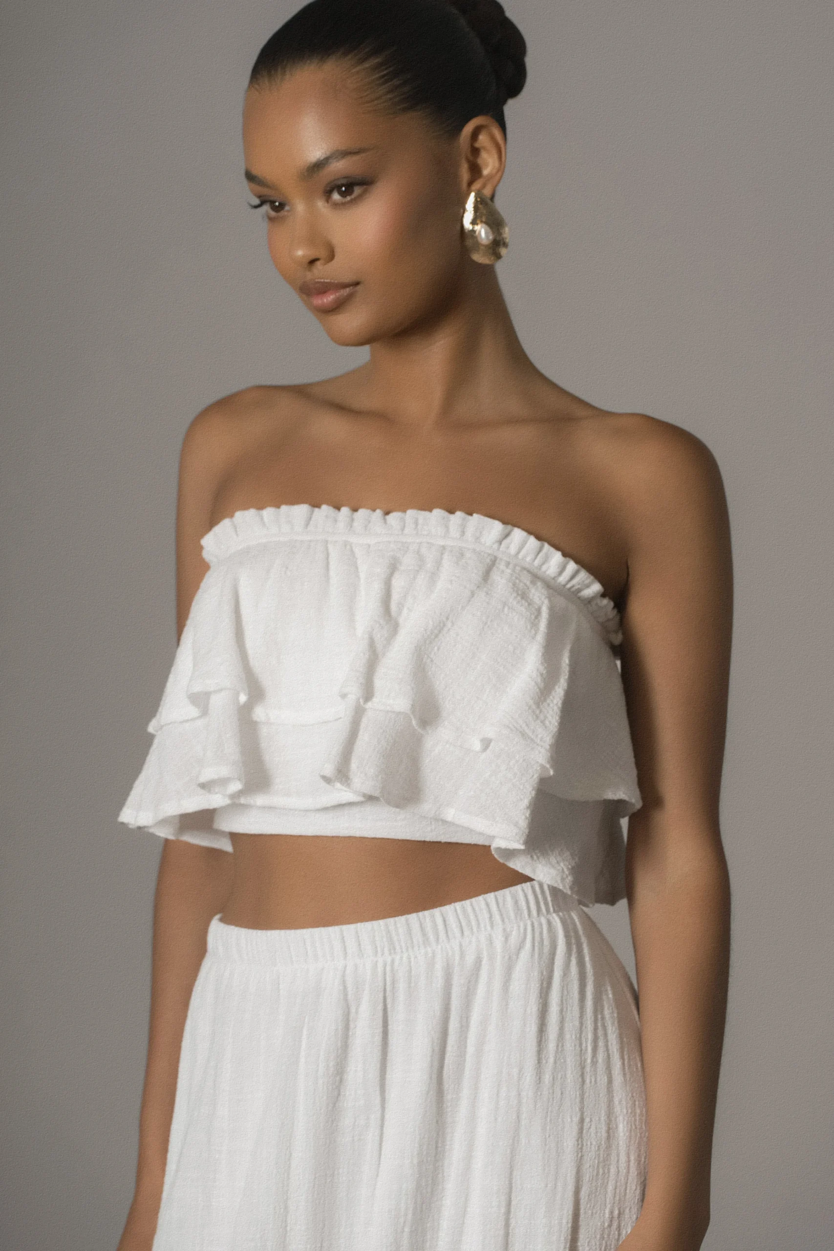 white_by_the_sea_skirt_se_6.webp JLUXLABEL White By The Sea Skirt Set