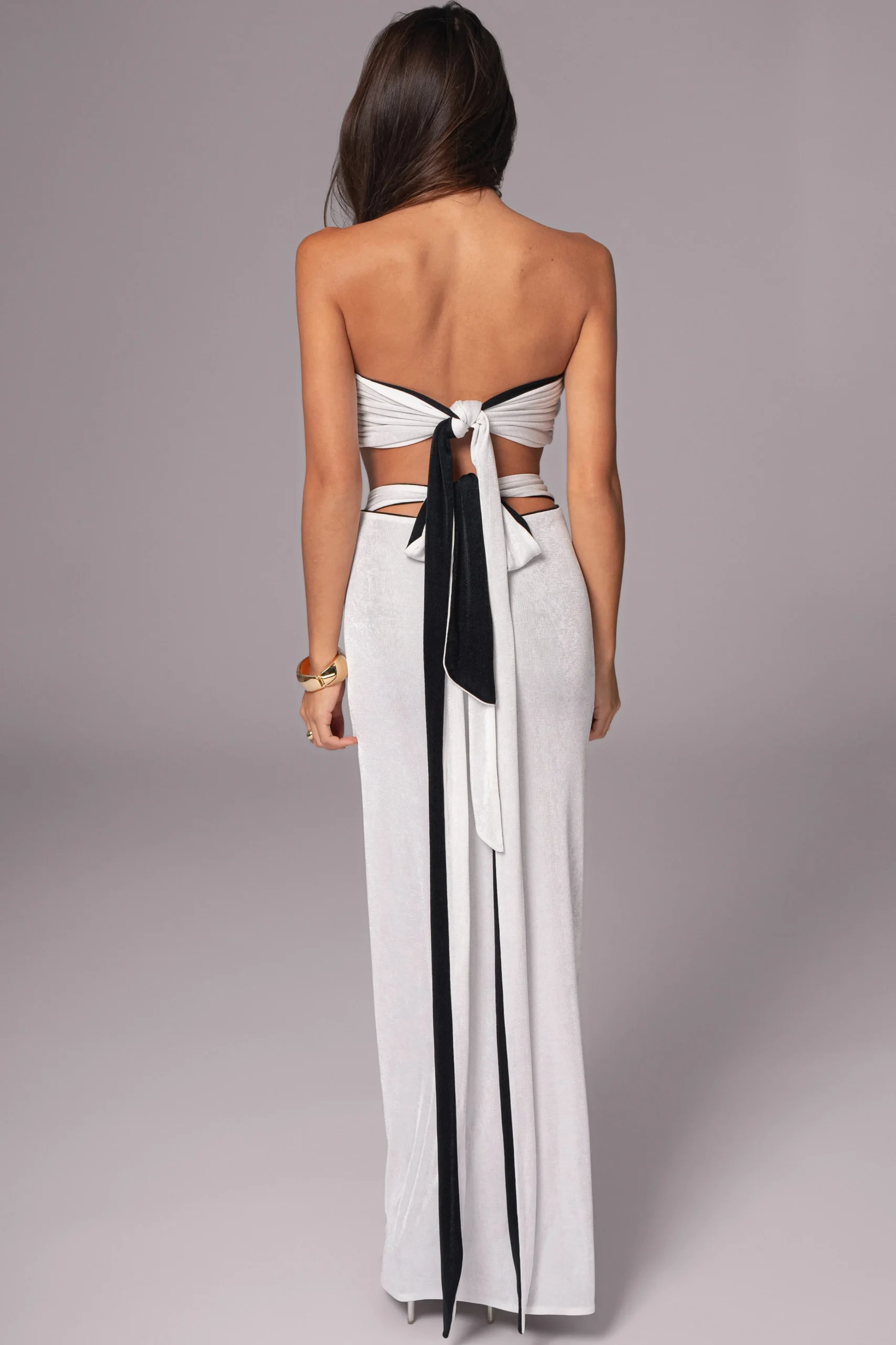 whiteblack_venus_reversib_30.webp JLUXLABEL White/Black Venus Reversible Skirt Set