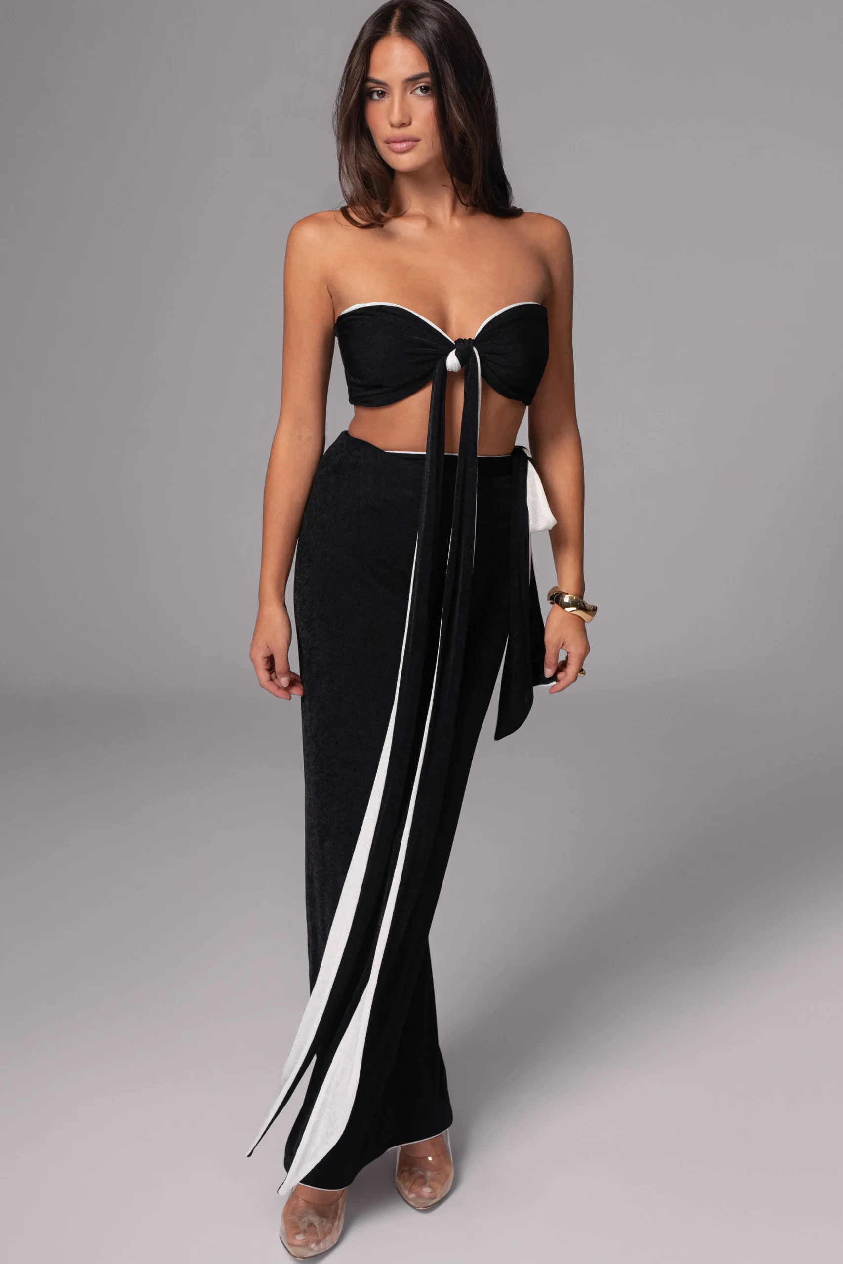 whiteblack_venus_reversib_8.webp JLUXLABEL White/Black Venus Reversible Skirt Set